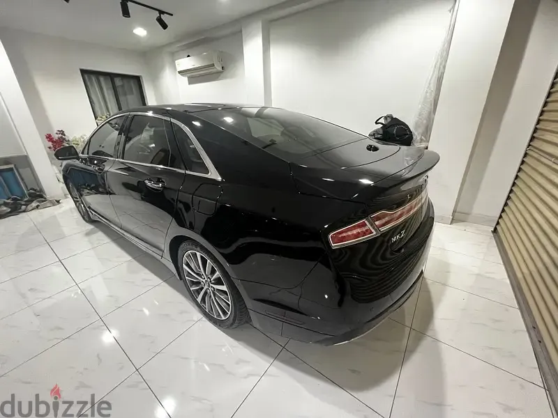 لينكولن MKZ 2017